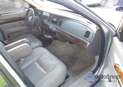 2008 Mercury Grand Marquis Gs z USA, uszkodzony, nr VIN 2MEFM74V78X607599